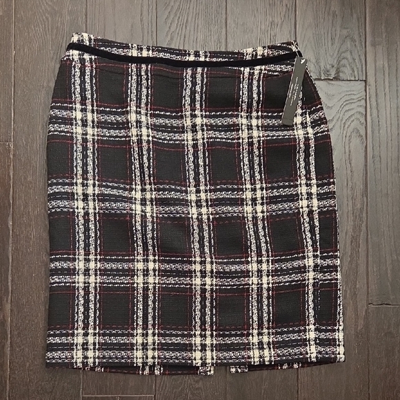 Tahari Black and White Plaid Pencil Skirt - Picture 1 of 7
